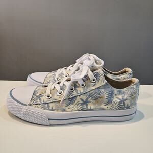AIRWALK Womens 8.5 Blue White Floral Canvas Sneakers Lace-Up READ